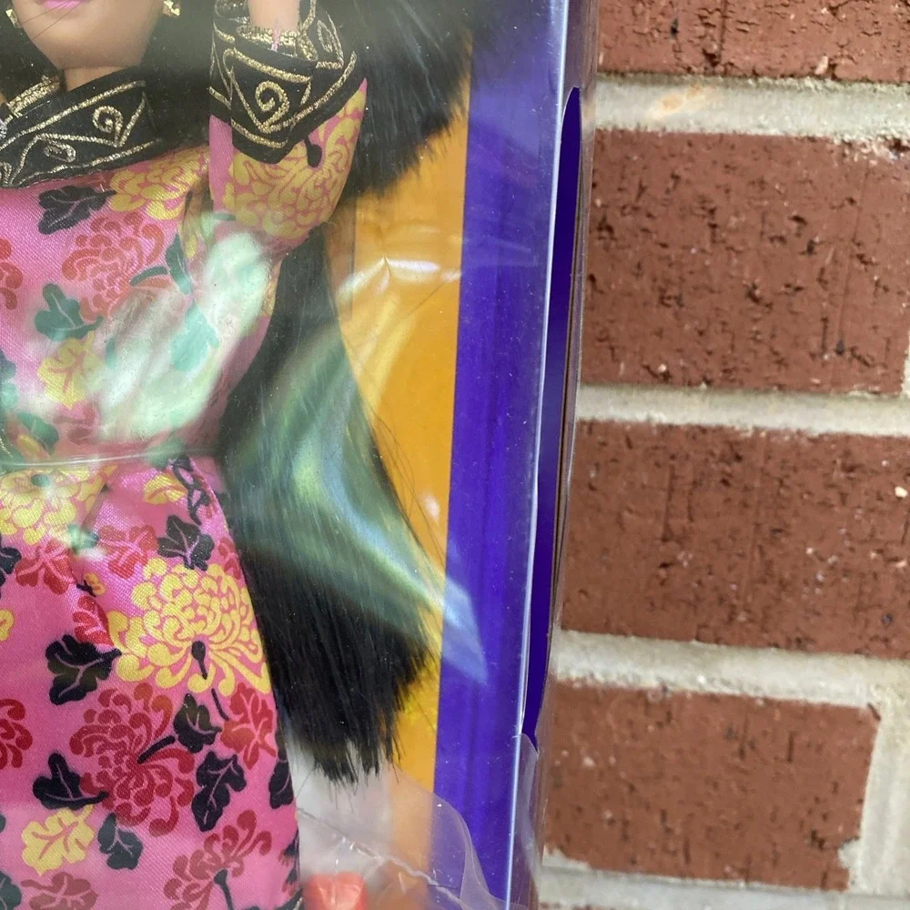 Vintage 1993 Mattel Chinese Barbie Dolls of the World Special Edition‎ 11180 NEW